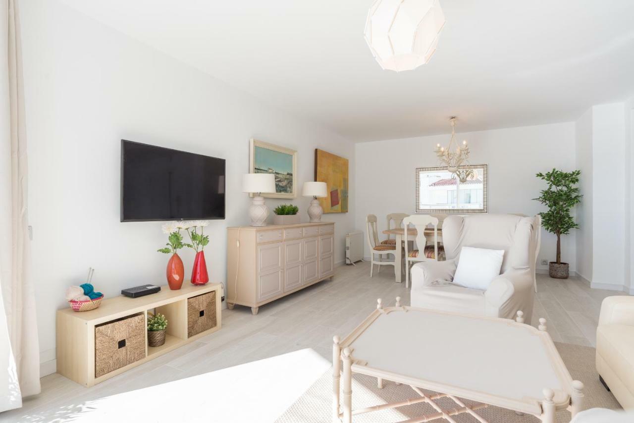 Tgh/ Marbella Beachfront And Center 외부 사진